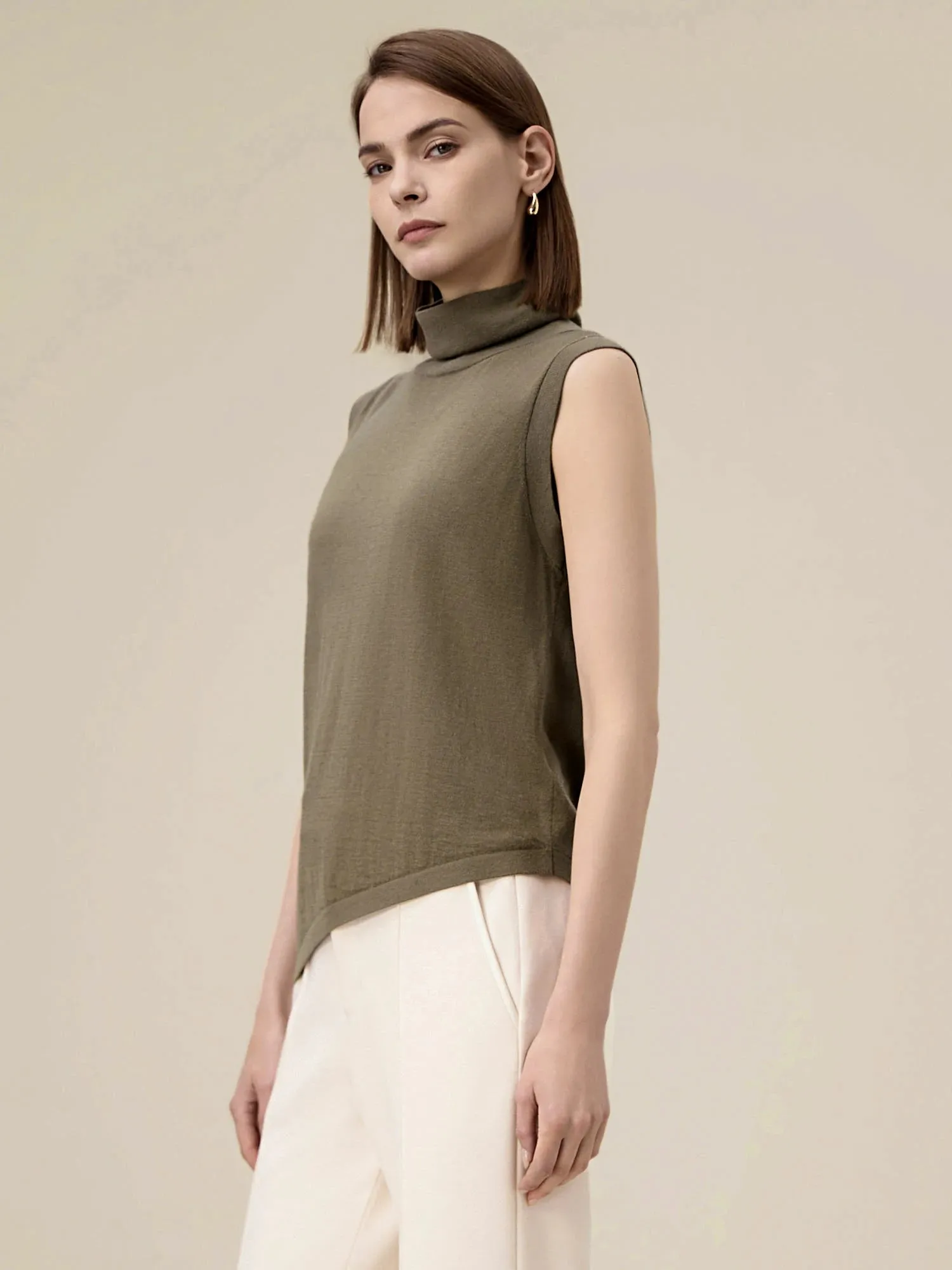 Amoretu Wool Sleeveless Turtleneck Knitted Sweater Tank Top