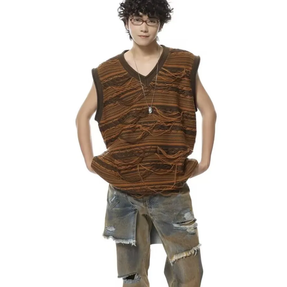 Art V-Neck Fringed Knitted Vest