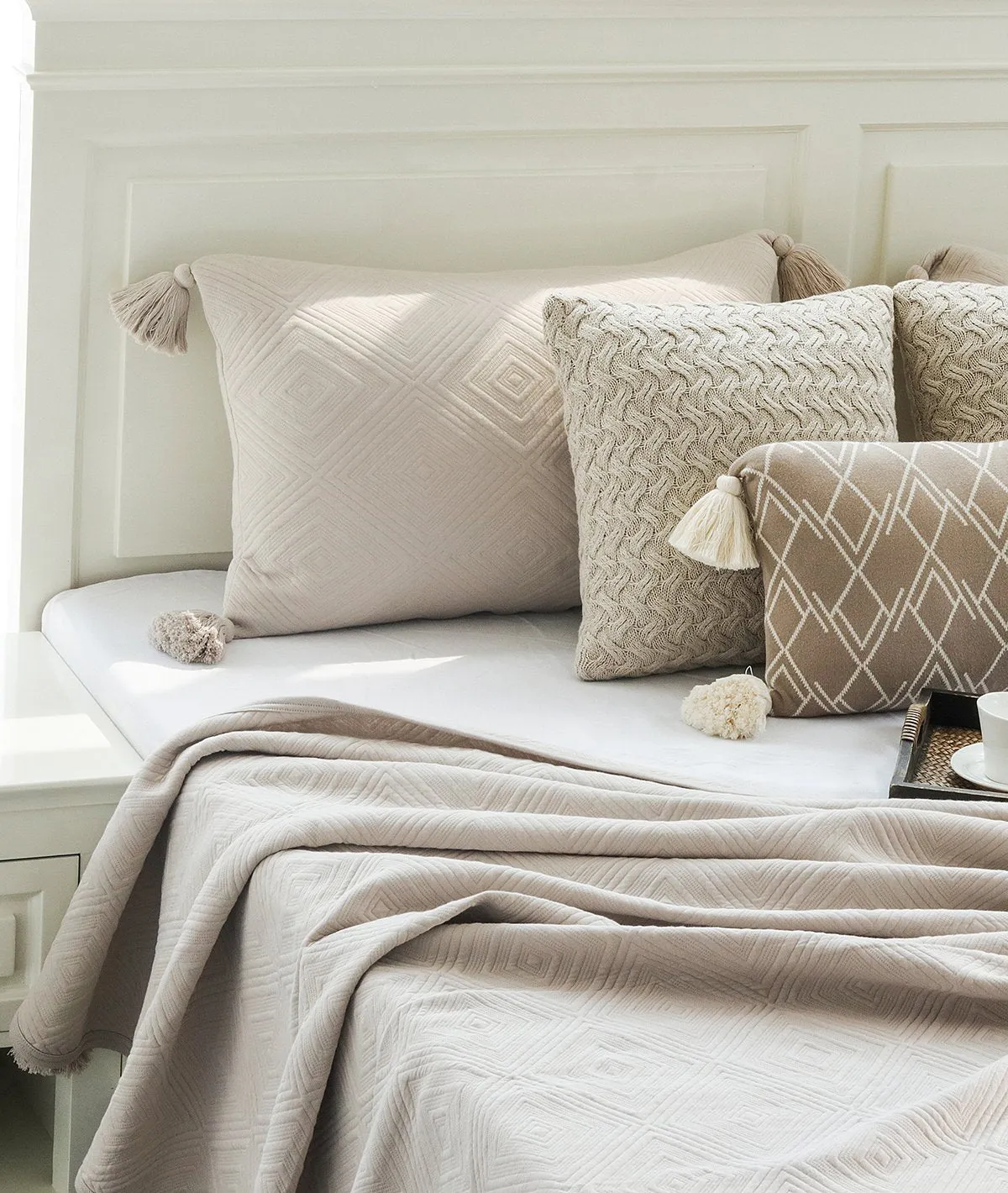 Aysel - Pale Whisper Color 100% Cotton Knitted King Size Bed Cover with 2 Pillow Cover (Set of 3)
