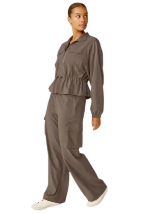 Beyond Yoga City Chic Cargo Pant - Dune