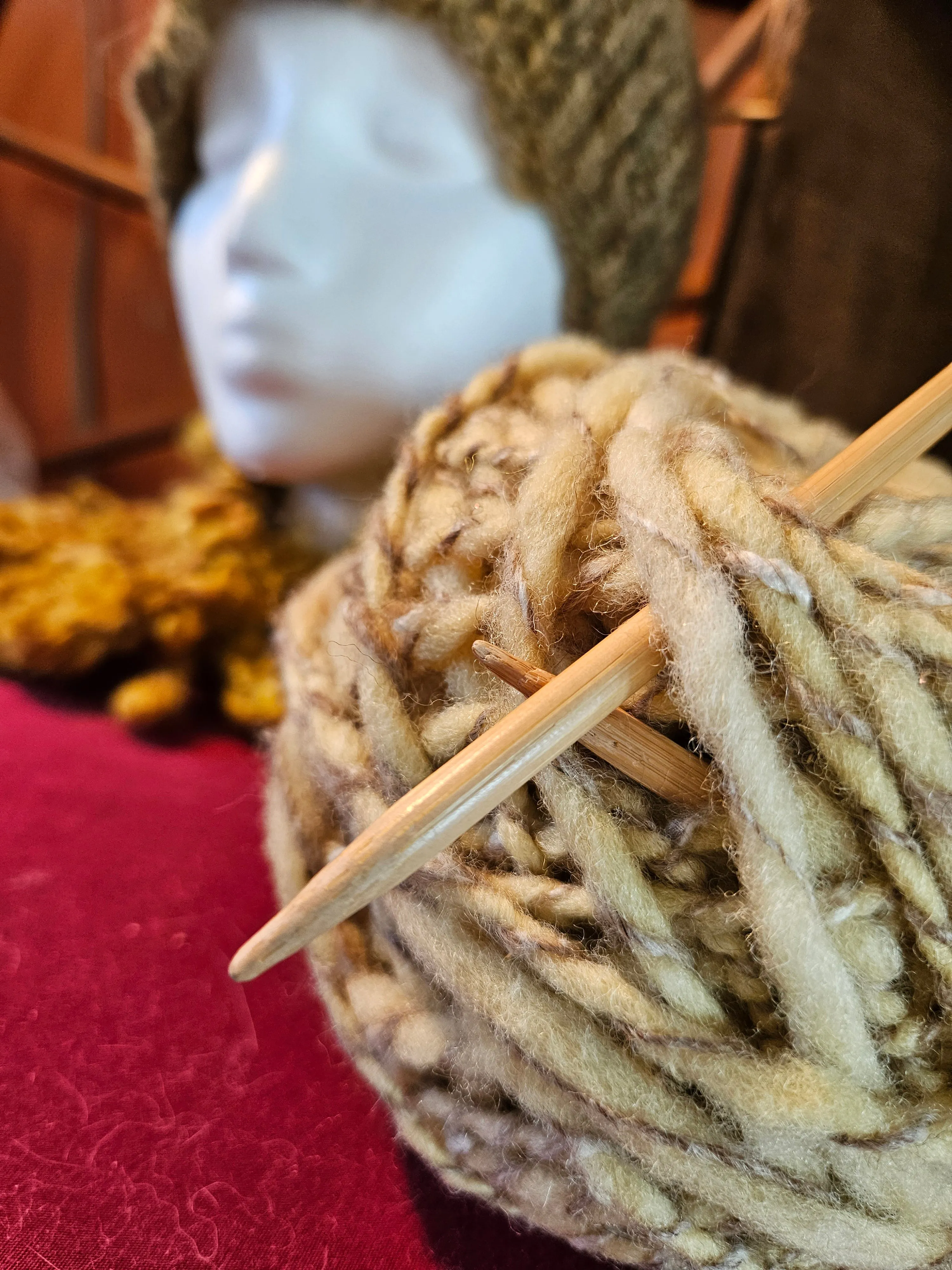 Cowl Knitting Kit KLM40 Handspun Marigold buff Yarn "Lockspun" Romney & Pattern