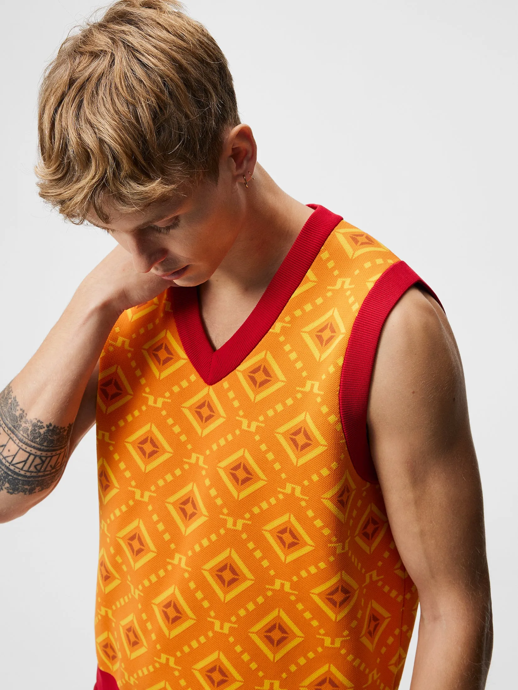Jack Knitted Vest / Orange Diamond logo