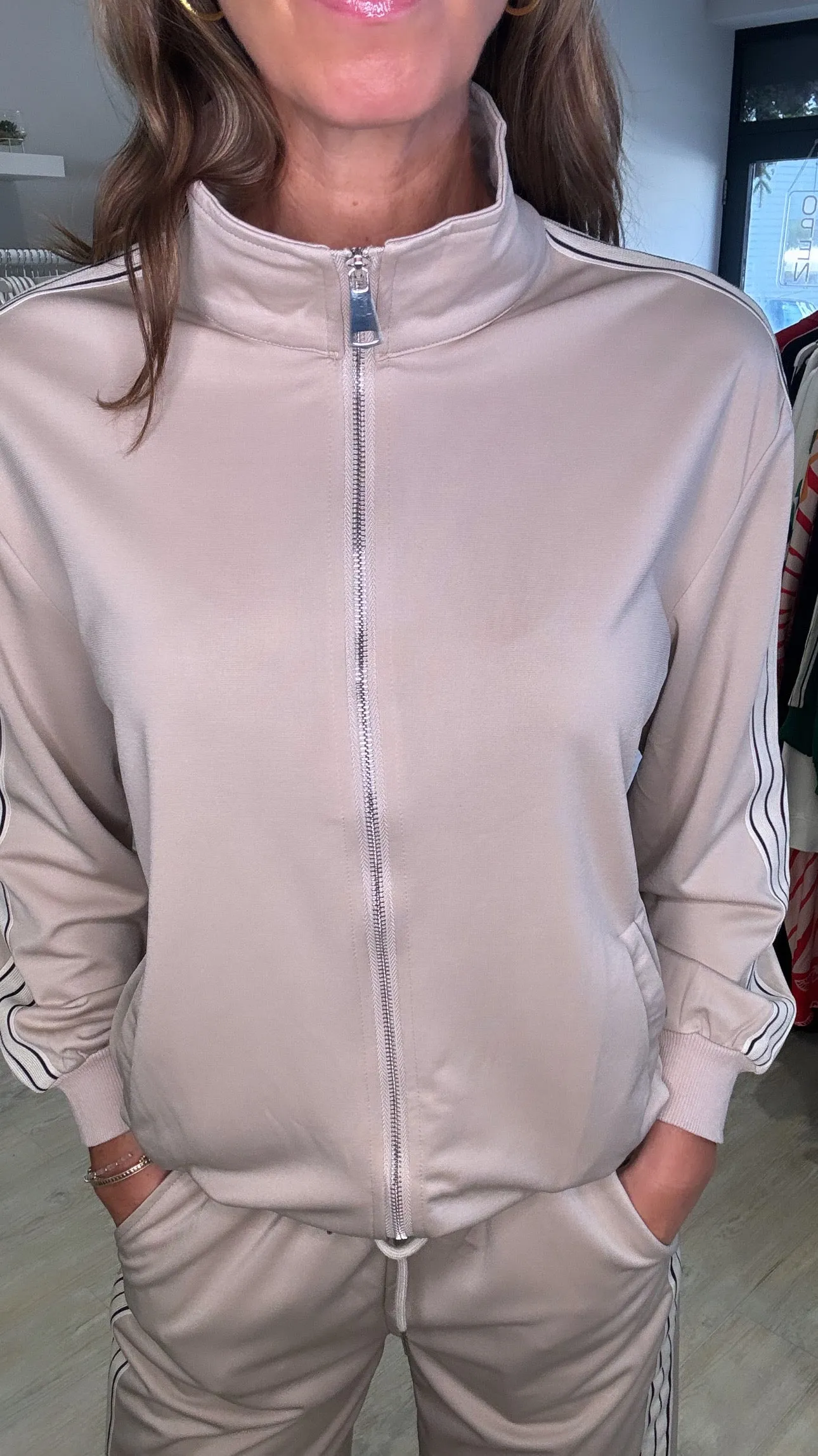 Martha zip trough track top