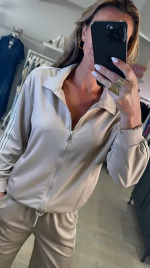 Martha zip trough track top