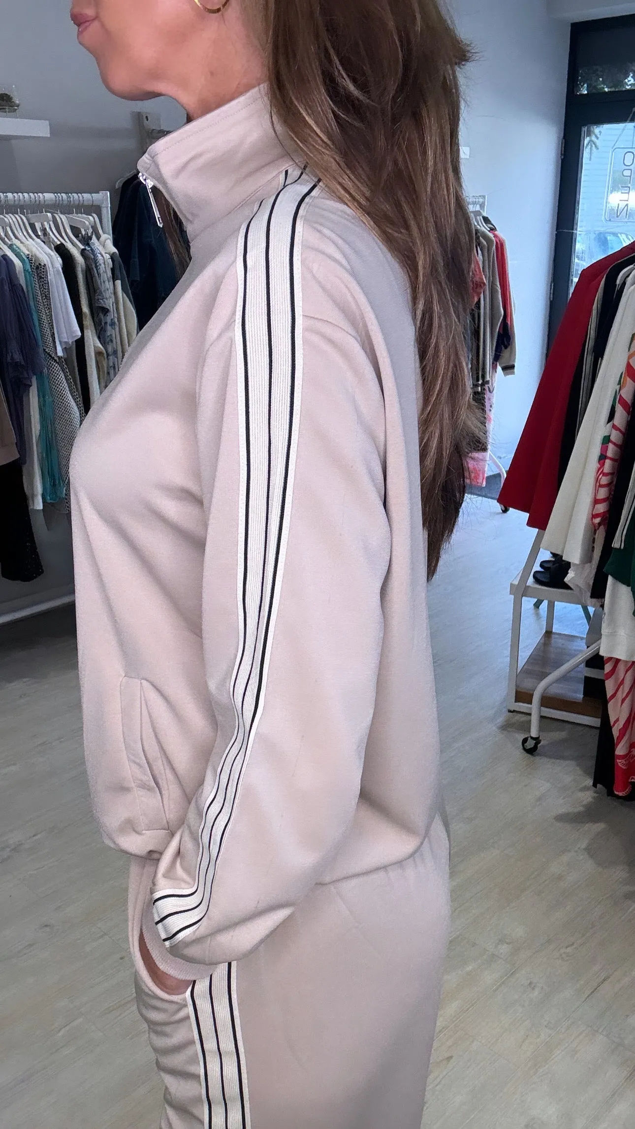 Martha zip trough track top