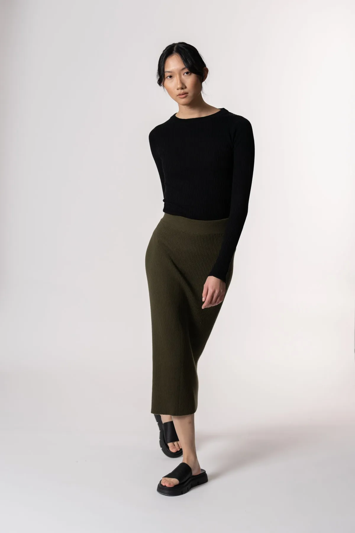 Merino Rib Skirt In Olive Green