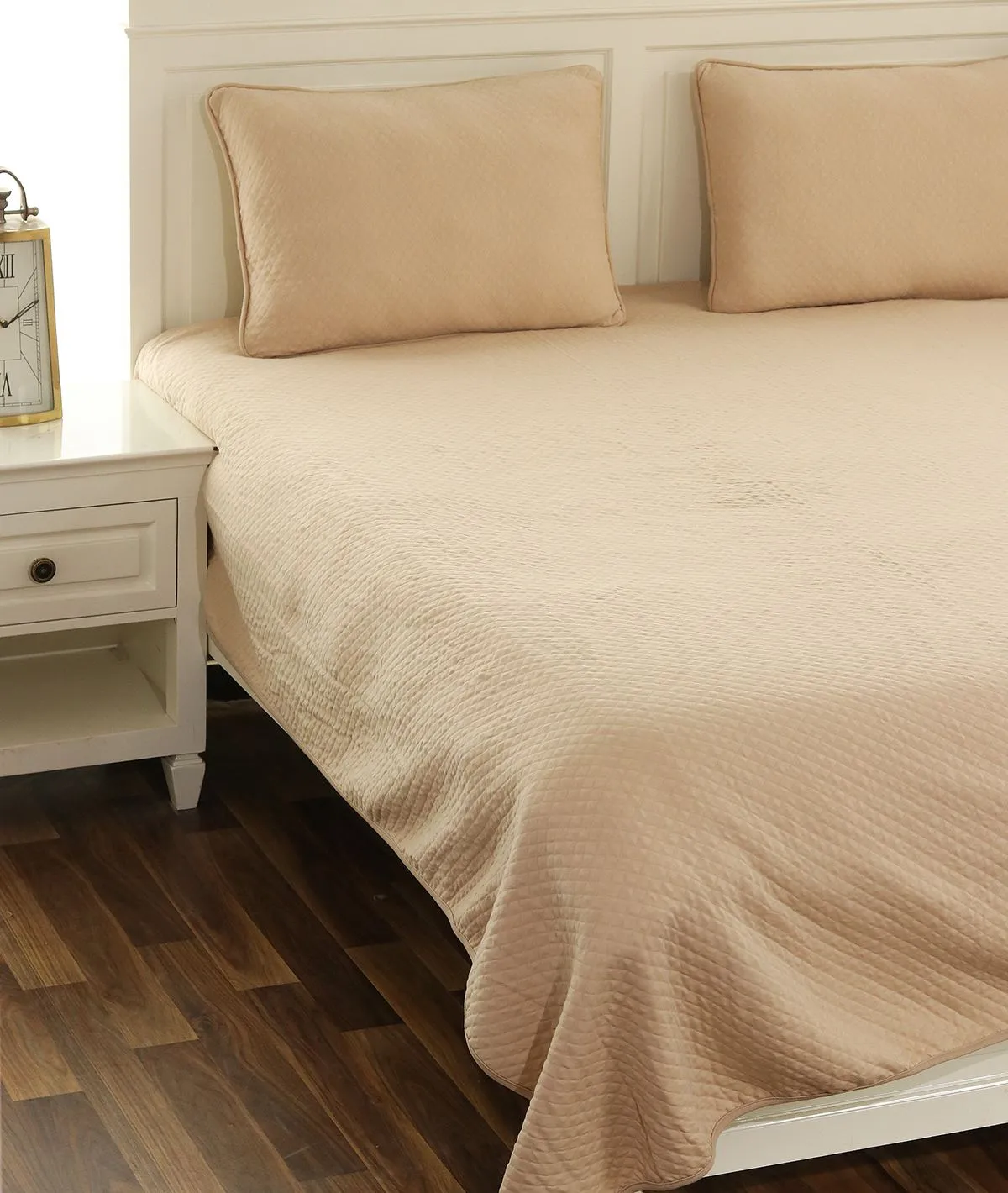 Quardline Oat 100% Cotton Knitted With Polyester Filled King Size Bed Cover With 2 Pillow Covers (Set of 3 Pcs)