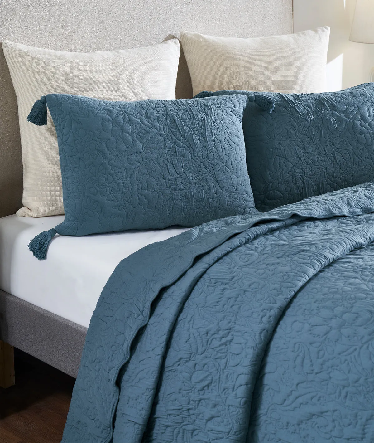 Summer Beauty Aegean Blue  100% Cotton Knitted With Polyester Filled King Size Bed Cover With 2 Pillow Covers (Set of 3 Pcs)