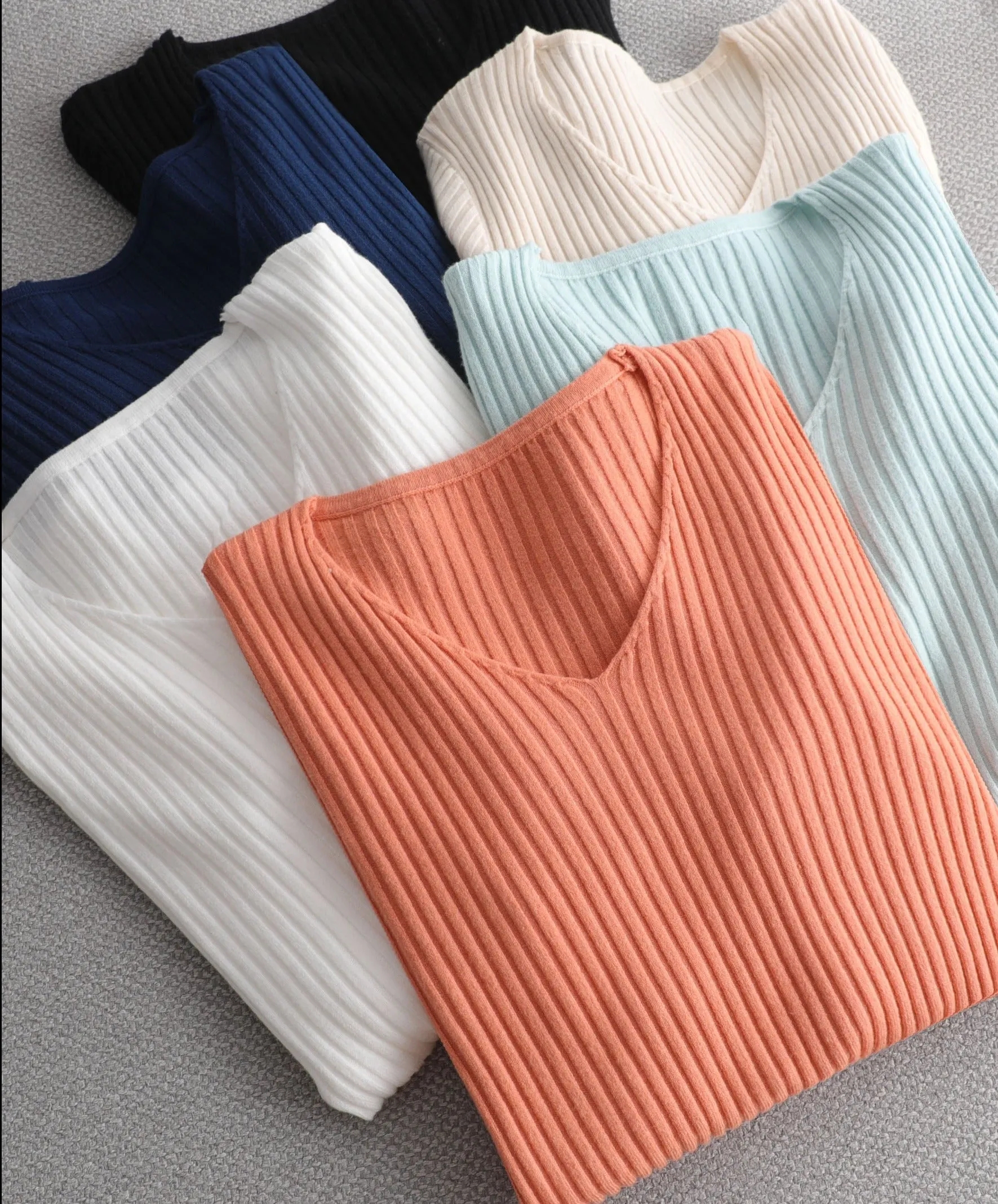 V-neck Ribbed Knitted pullover sweater